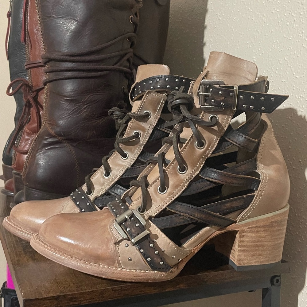 💜SOLD💜Freebird by Steven Cheyenne Ankle Boots